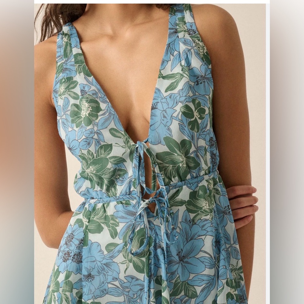 New with tags Promesa Blue Floral Halter Dress with Green Leaves
